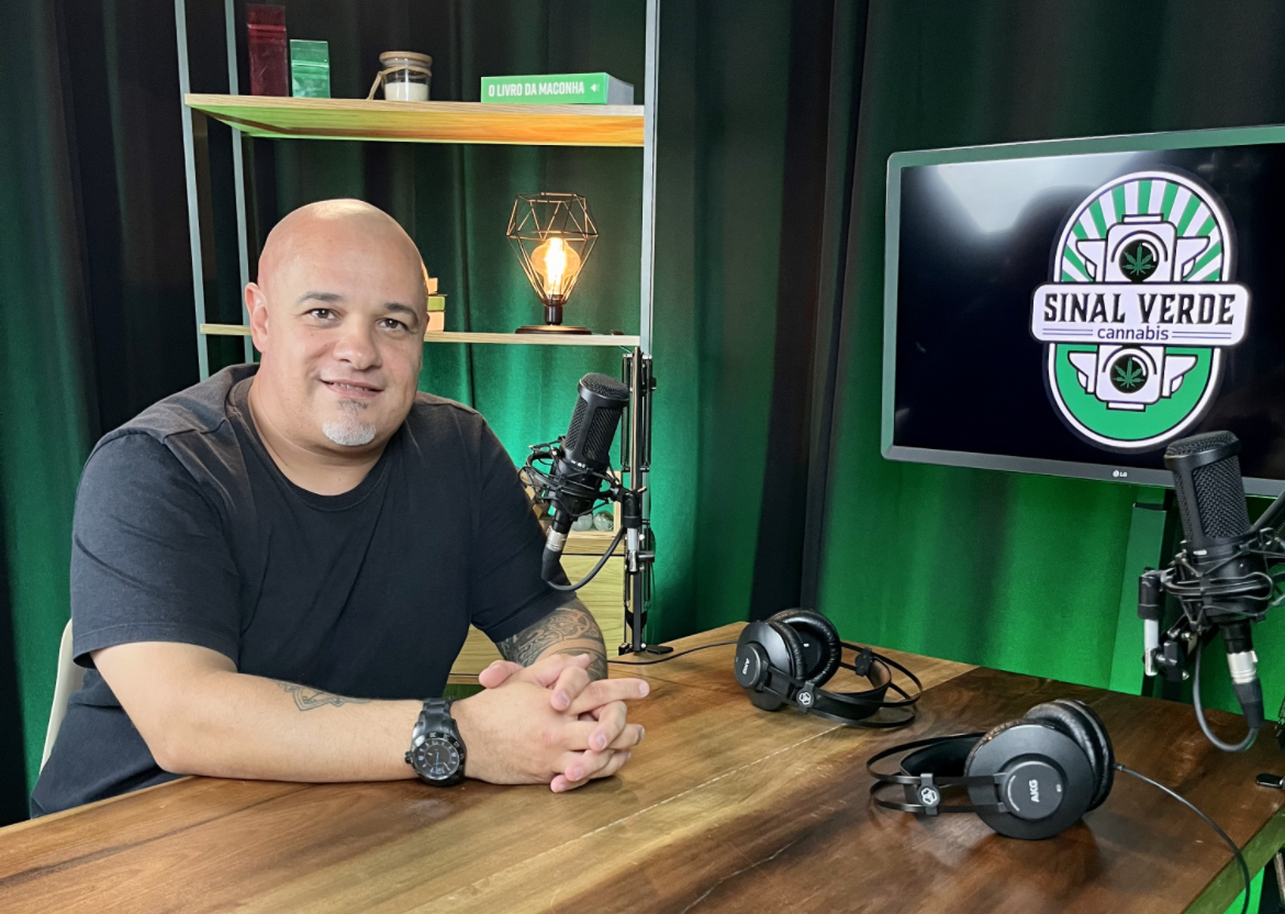 Leia mais sobre o artigo Podcast chega para consolidar os 2 anos do Sinal Verde Cannabis